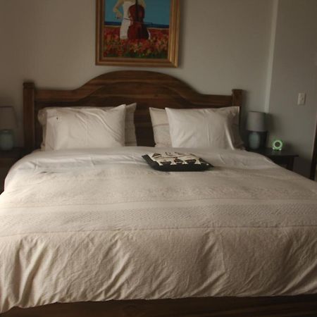 El Ocaso Oceanfront Apartment Canoa Ngoại thất bức ảnh